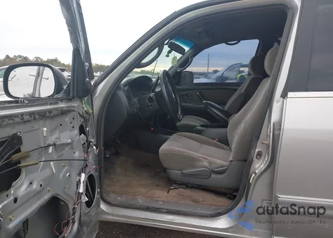 2006 Toyota Tundra Sr5 V8 z USA, uszkodzony, nr VIN 5TBET34146S524591